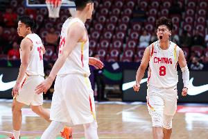 王俊杰：太高兴了 睿哥和秋哥两个大哥太稳了 牛！