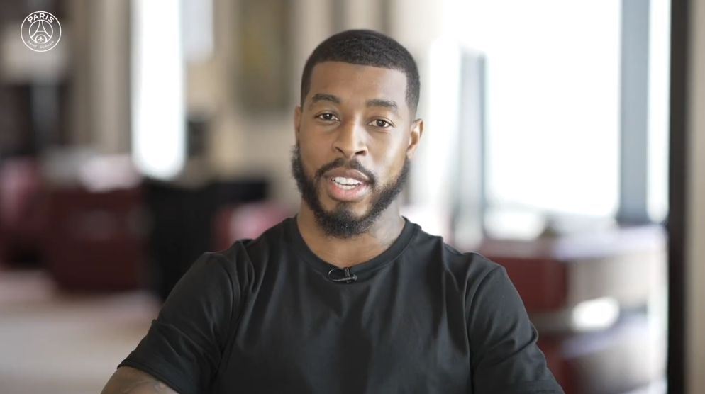 海星体育官网-金彭贝：新篇章即将开启，捍卫巴黎战袍多年是我的荣耀