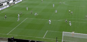 海星体育官方-【意甲】弗拉霍维奇双响 尤文图斯3比1拉齐奥