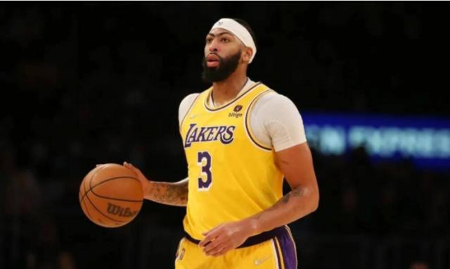 海星体育官网-状态低迷！戴维斯关闭社交账号 湖人因他机会渺茫